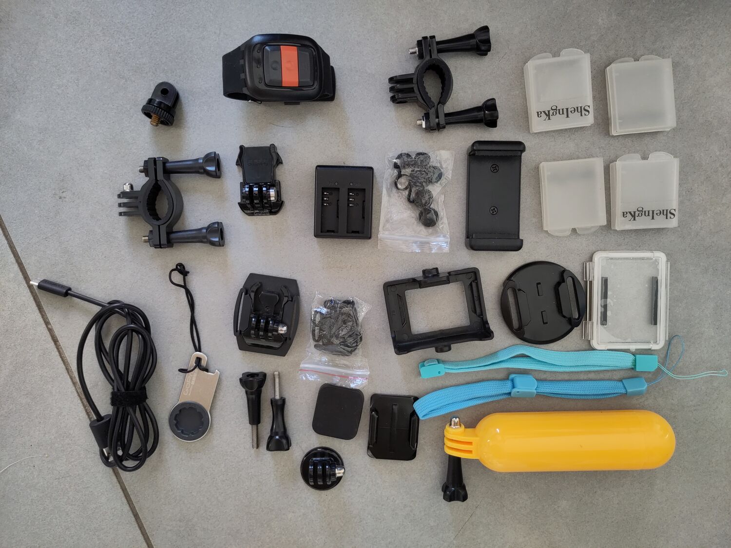 Kit Action Cam 3 Fotocamere (inclusa 1 GoPro) +Accessori 3 Kit Action Cam 3 Fotocamere (inclusa 1 GoPro) +Accessori - Image 3