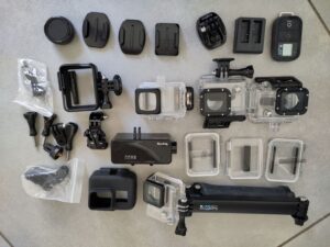Kit Action Cam 3 Fotocamere (inclusa 1 GoPro) +Accessori 11 MAIN