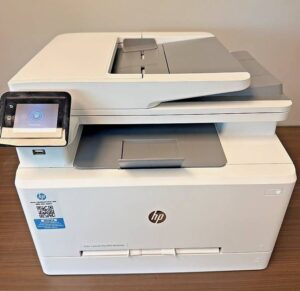 Stampante HP Laserjet 3-in-1 31 hp printer1